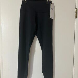 Alo black airlift leggings. Size Small, New